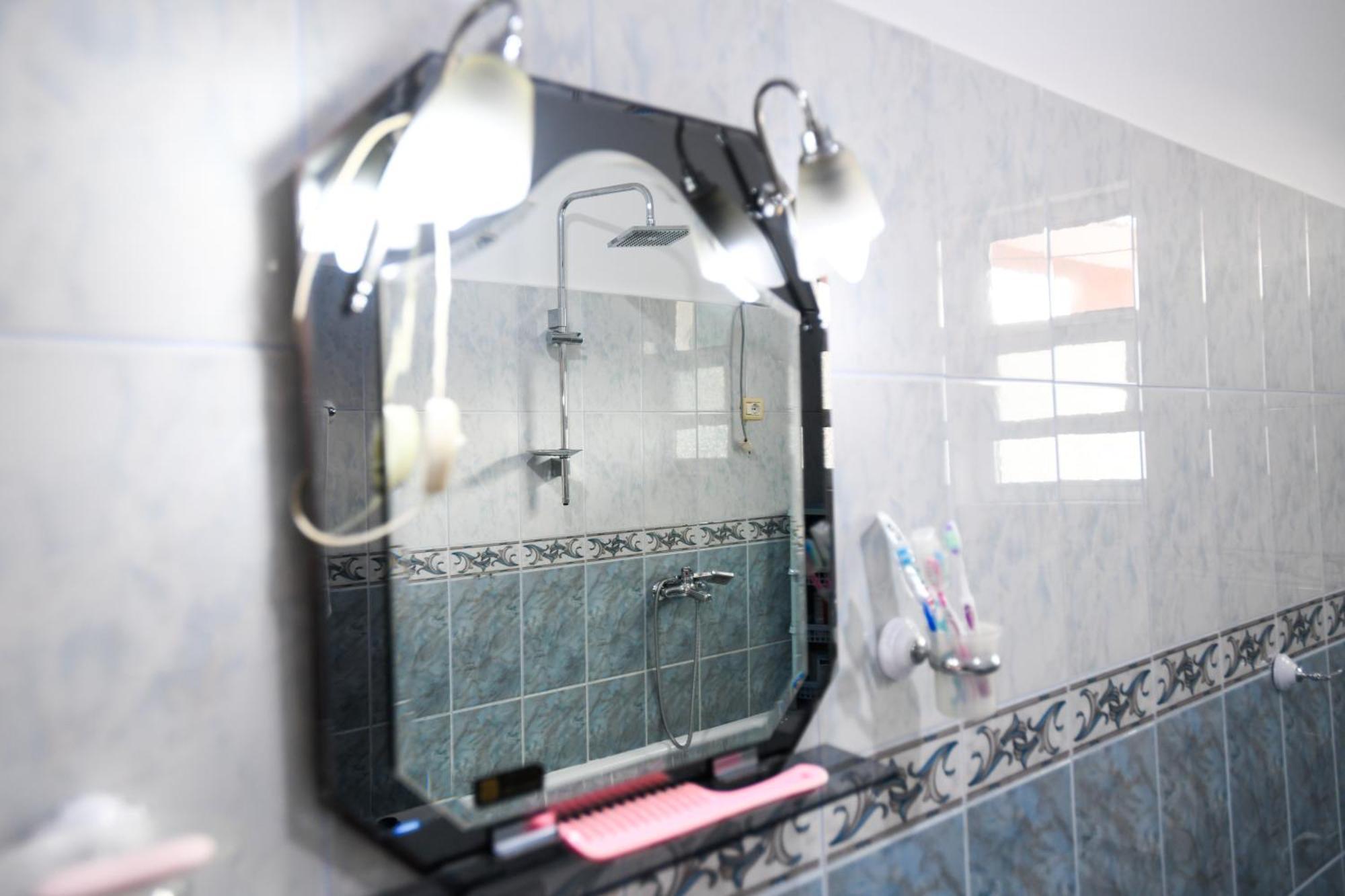 Apartment Darlin Berat Exterior foto
